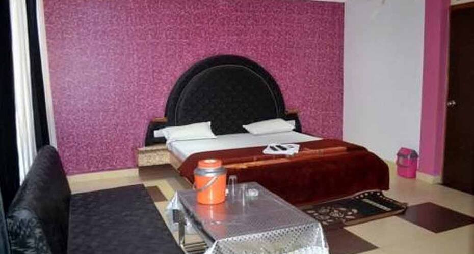 HotelRockView, Pachmarhi 1